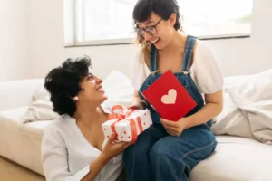 Regalos para pareja a distancia | Ideas únicas para sorprender